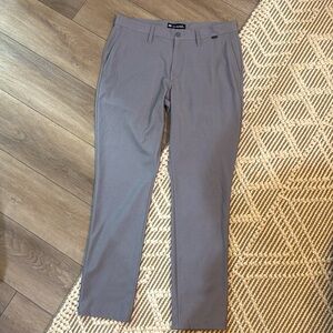 Travis Mathew Golf Pants | Gray Sleek Fitted Golf / Dress | Size 34 - New Cond